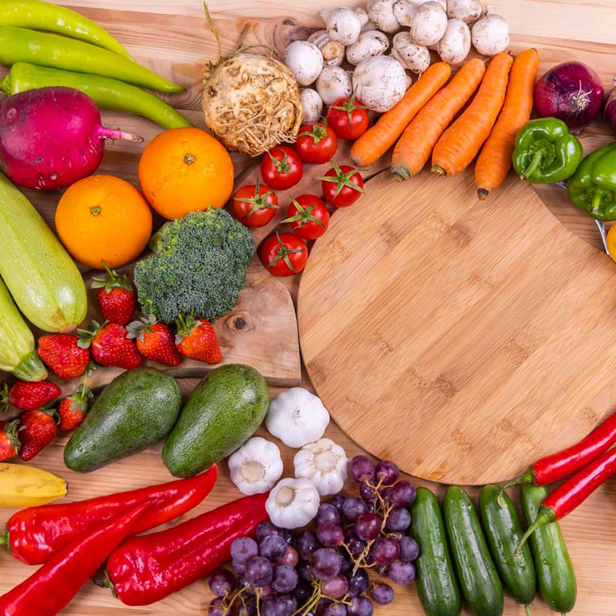 quais legumes, verduras e frutas devemos guardar na geladeira