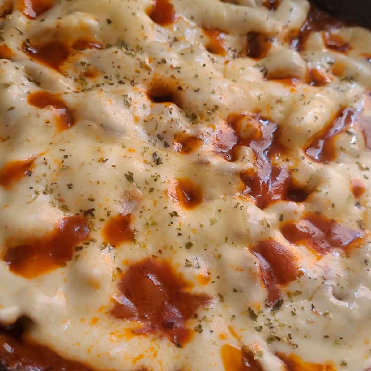 Receita Rápida - Picadinho de carne com molho e queijo