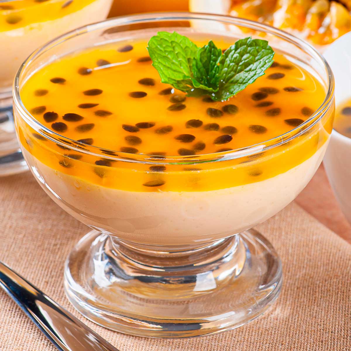 mousse de maracujá com suco